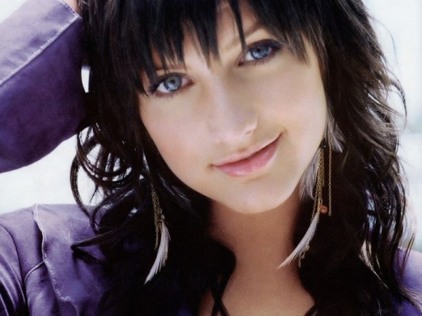 9462 ashleesimpson%5B1%5D